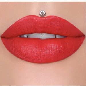 CHERRY SODA Jeffree Star Velvet Trap